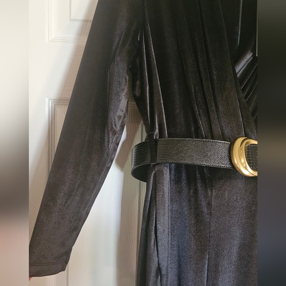 NWT Donna Karan Velvet V-neck Jumpsuit: Black W/Black Belt: Size- 14 - Picture 4 of 12